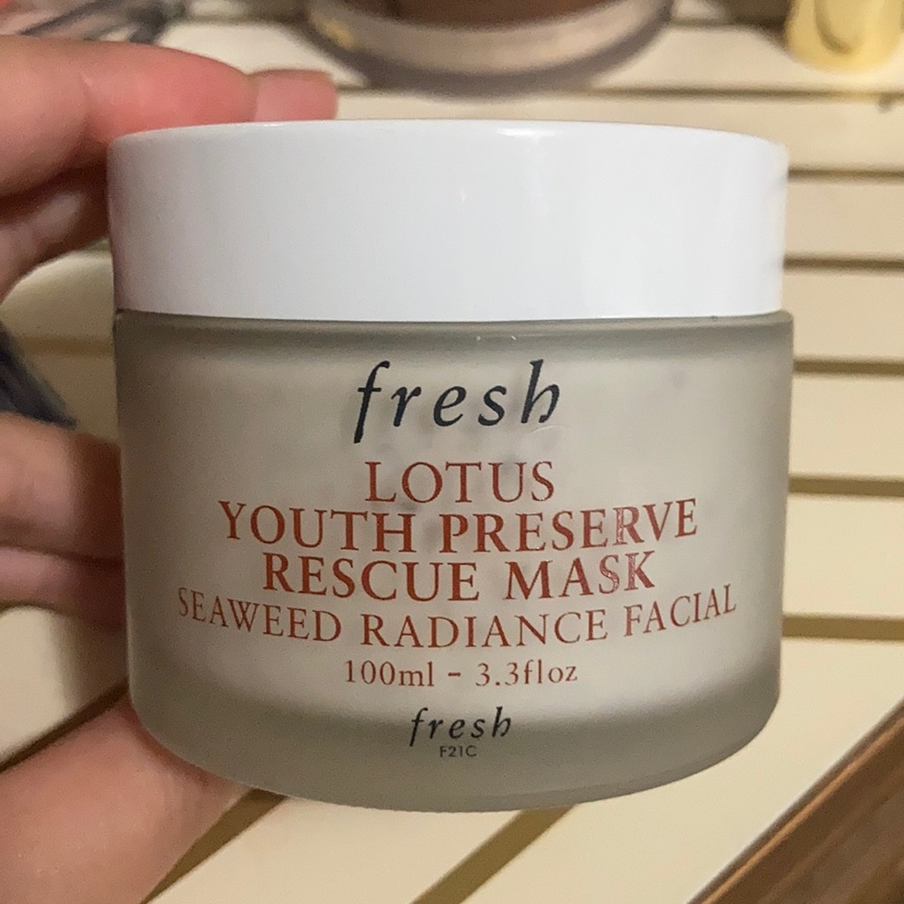 FRESH LOTUS YOUTH PRESERVE RESCUE MASK